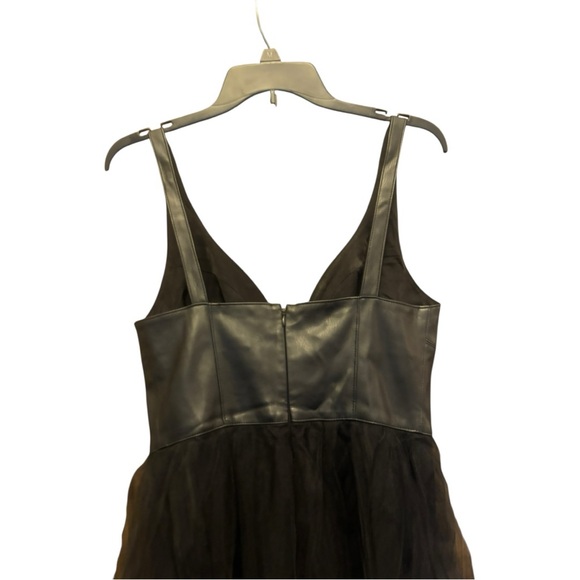 Anthropologie Black Leather and Tulle Dress Size For (4) - Picture 8 of 12